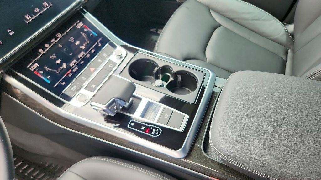 2025 Audi Q7 Premium