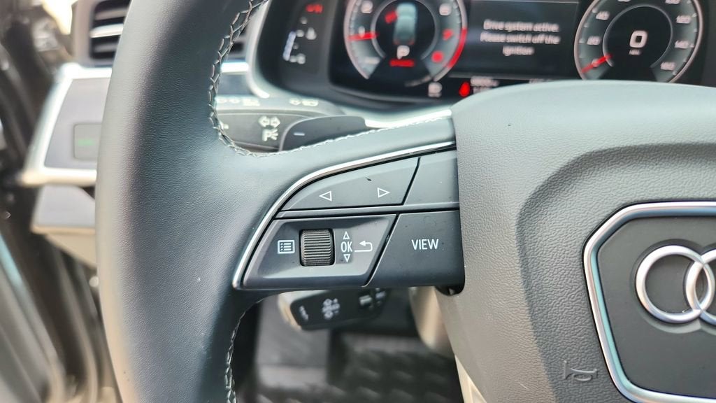 2025 Audi Q7 Premium