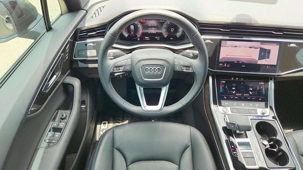 2025 Audi Q7 Premium