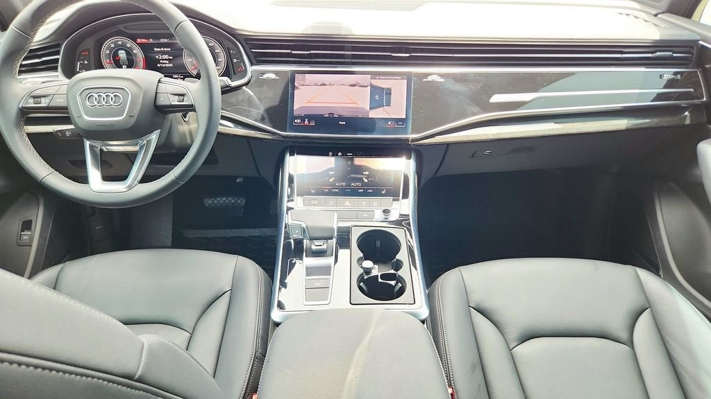 2025 Audi Q7 Premium
