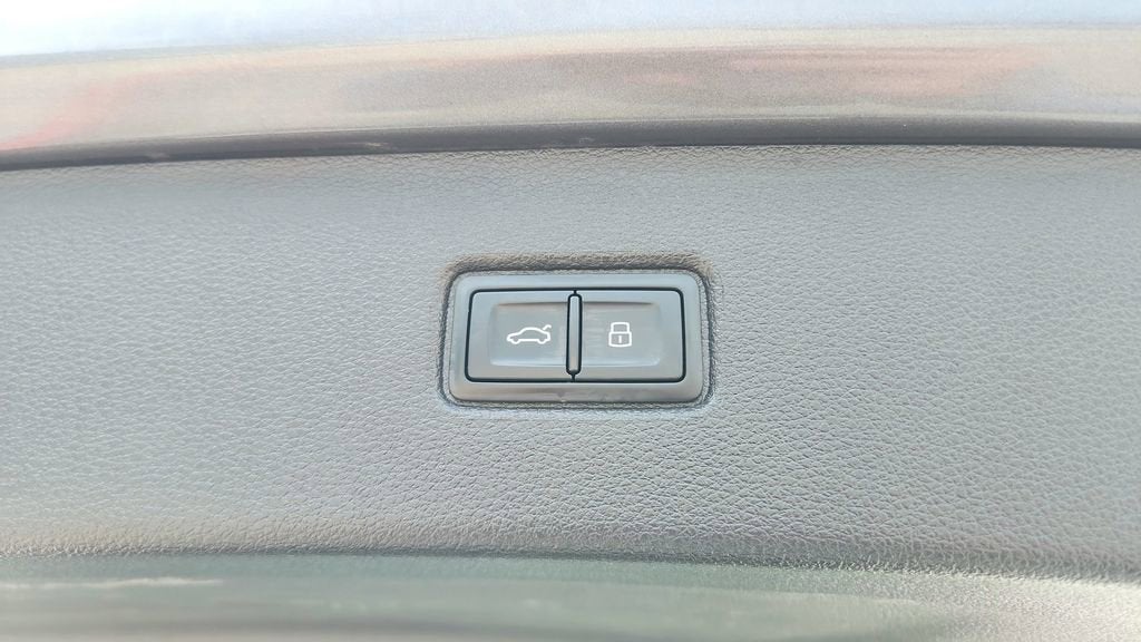 2025 Audi Q7 Premium