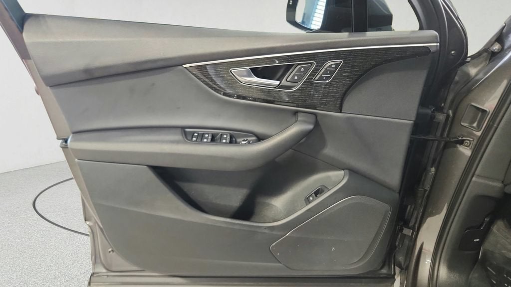 2021 Audi Q7 Premium