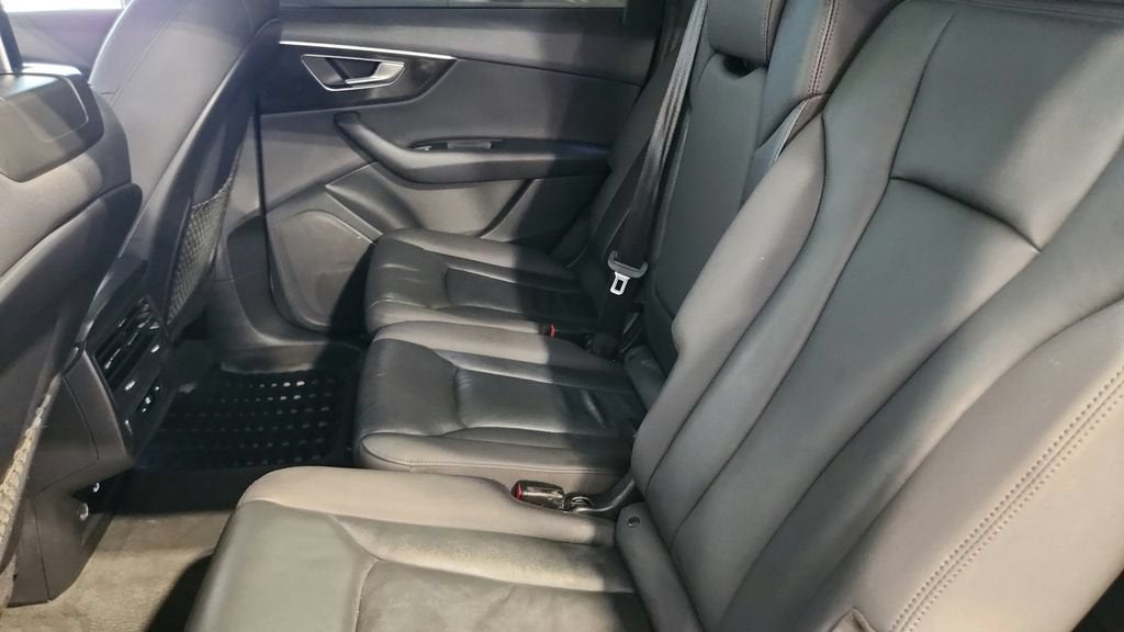 2021 Audi Q7 Premium