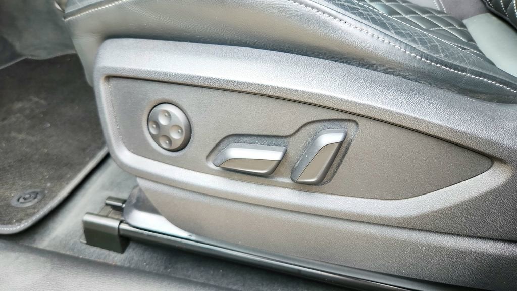 2023 Audi SQ5 Premium Plus