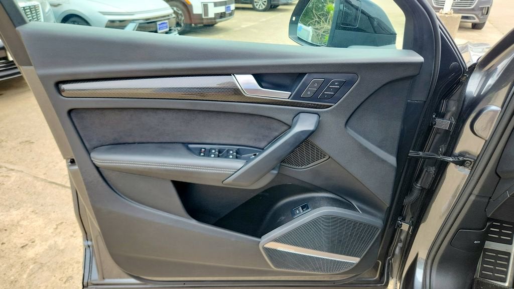 2023 Audi SQ5 Premium Plus
