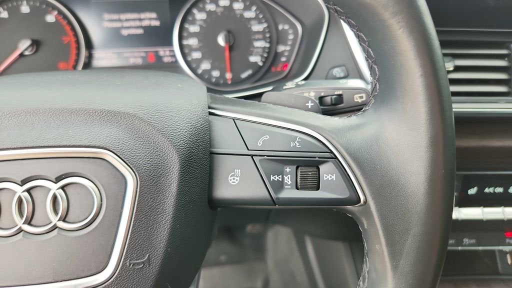 2022 Audi Q5 S line Premium
