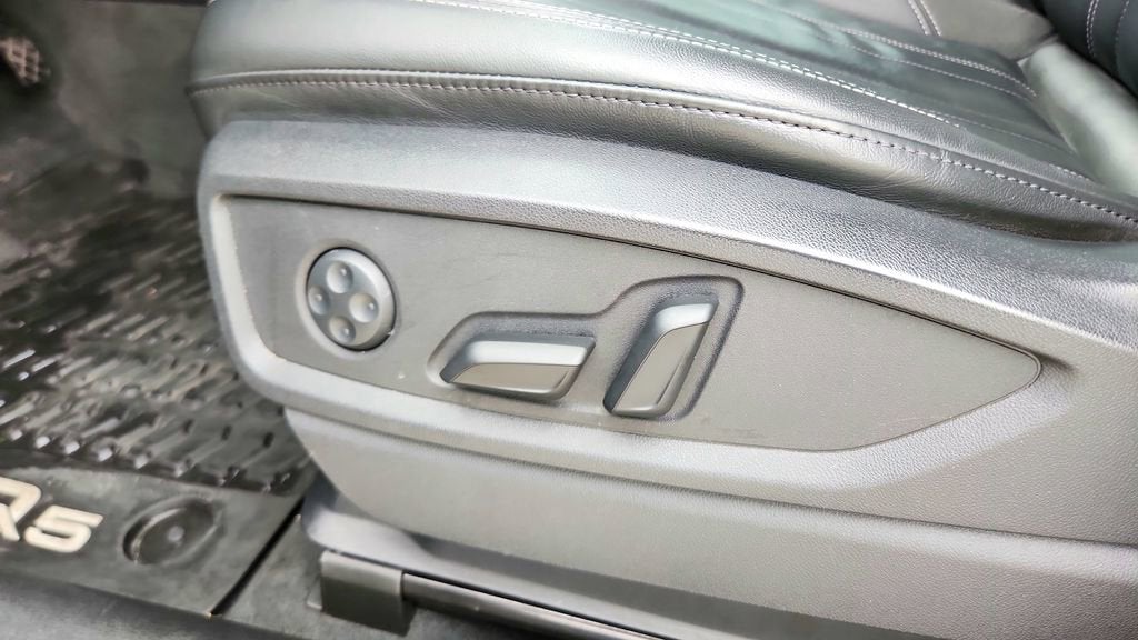 2022 Audi Q5 S line Premium