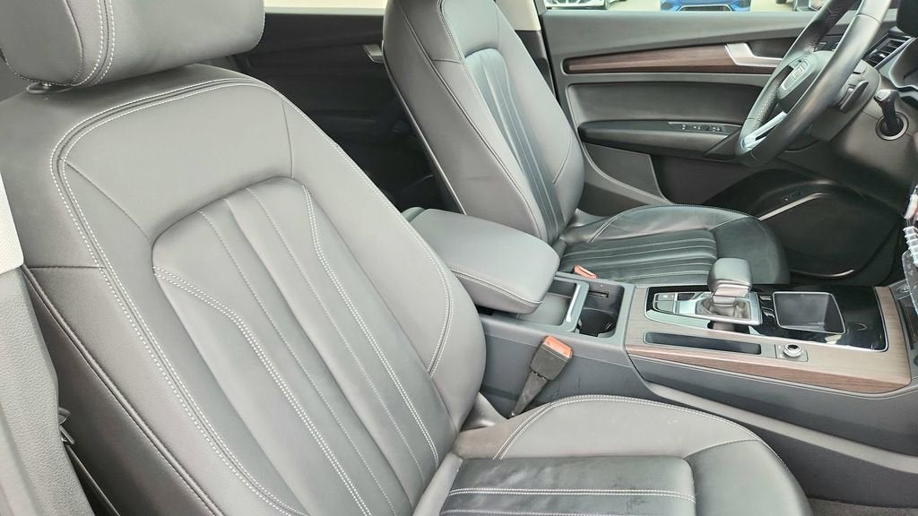2022 Audi Q5 S line Premium