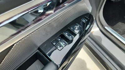 2023 BMW 7 Series 740i