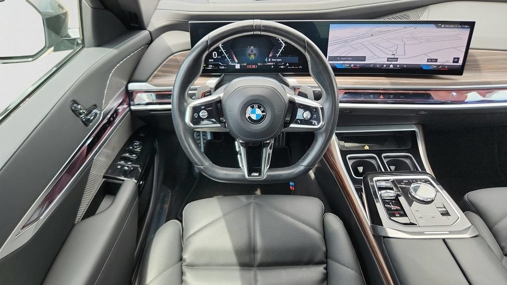 2023 BMW 7 Series 740i