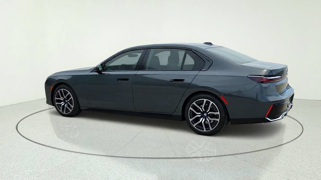 2023 BMW 7 Series 740i