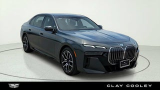 2023 BMW 7 Series 740i