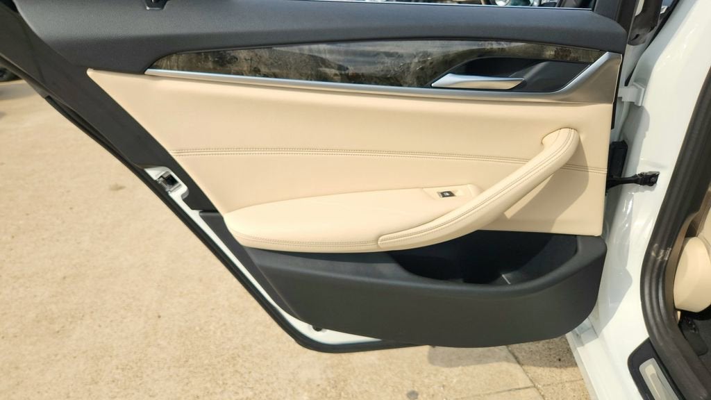 2023 BMW 5 Series 530i
