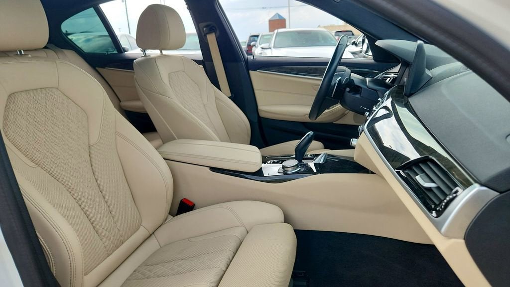 2023 BMW 5 Series 530i