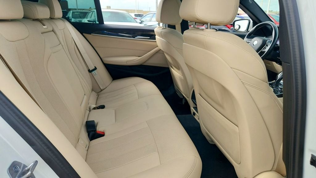 2023 BMW 5 Series 530i