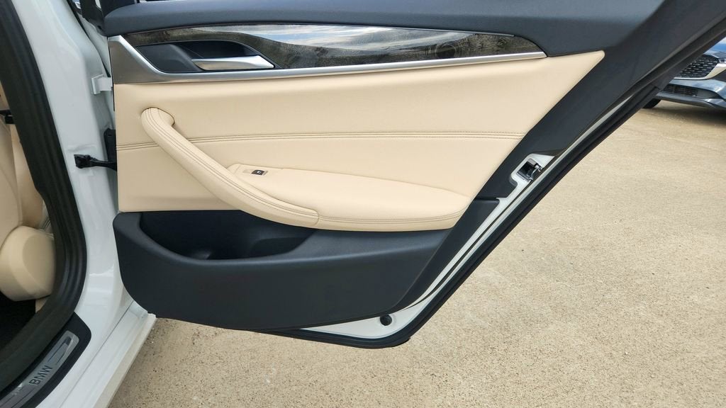 2023 BMW 5 Series 530i