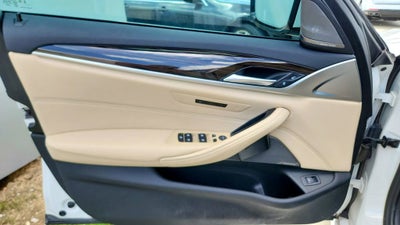 2023 BMW 5 Series 530i