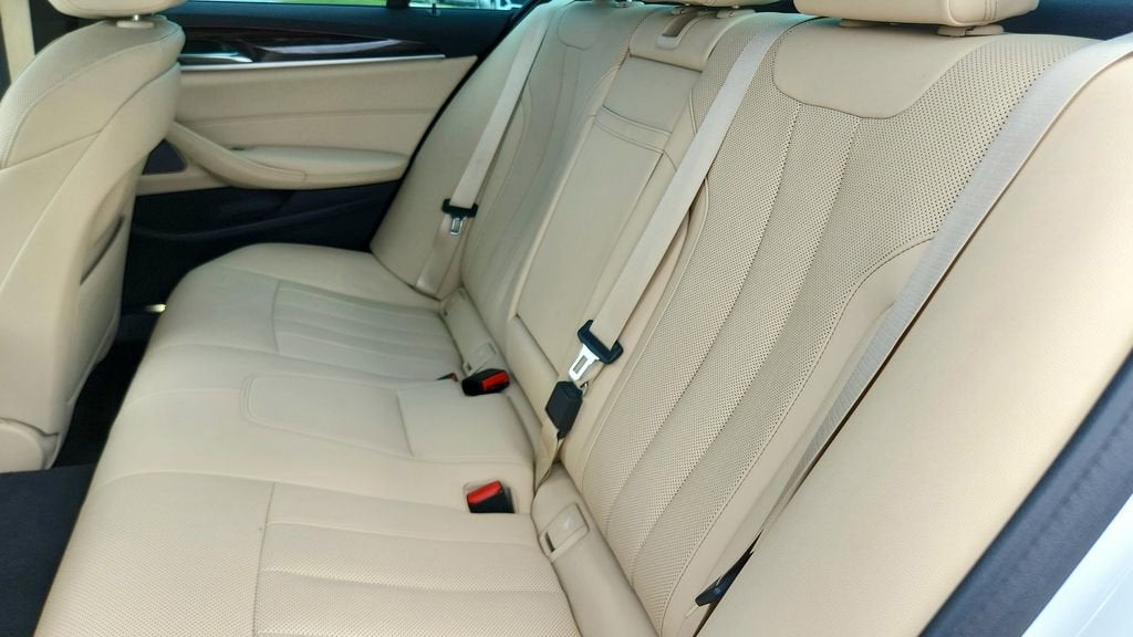 2023 BMW 5 Series 530i