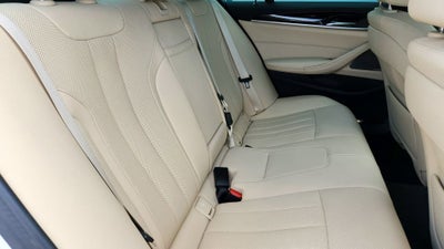 2023 BMW 5 Series 530i