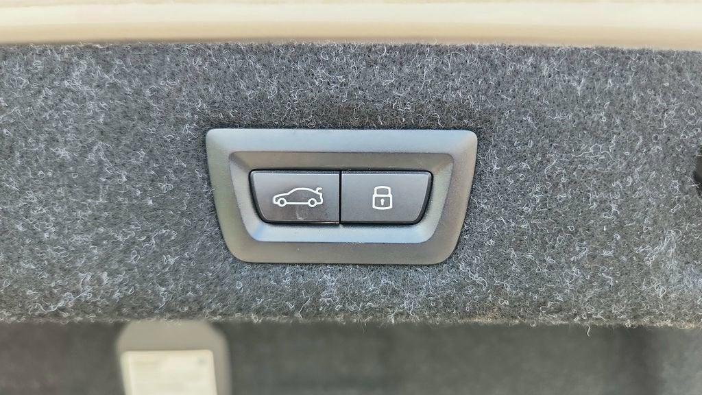 2023 BMW 5 Series 530i