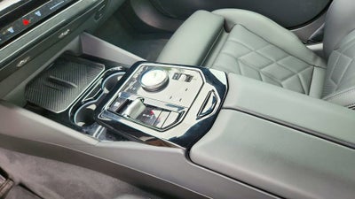 2025 BMW 5 Series 530i xDrive