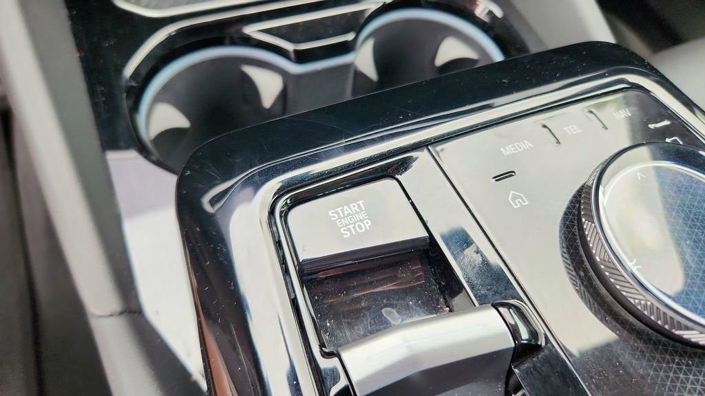 2025 BMW 5 Series 530i xDrive