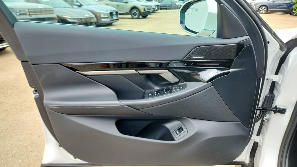 2025 BMW 5 Series 530i xDrive