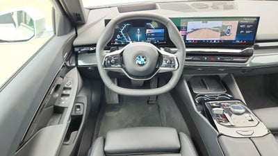 2025 BMW 5 Series 530i xDrive