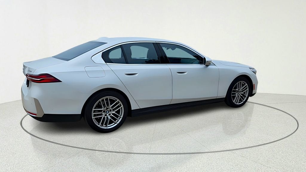 2025 BMW 5 Series 530i xDrive