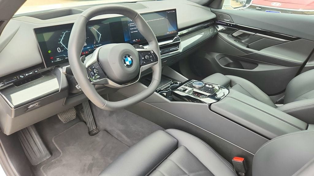 2025 BMW 5 Series 530i xDrive