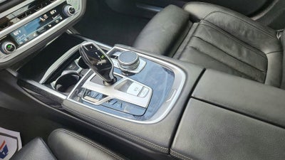 2022 BMW 7 Series 740i