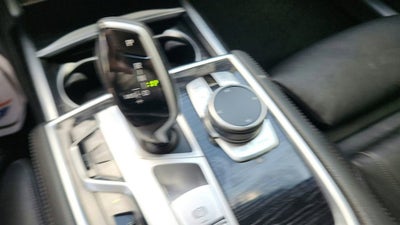 2022 BMW 7 Series 740i