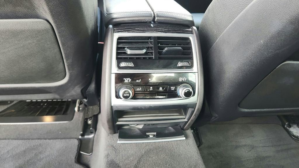 2022 BMW 7 Series 740i