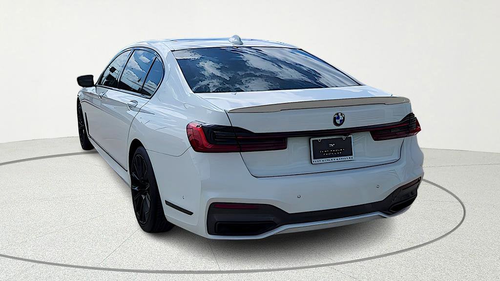 2022 BMW 7 Series 740i