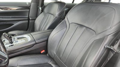 2022 BMW 7 Series 740i