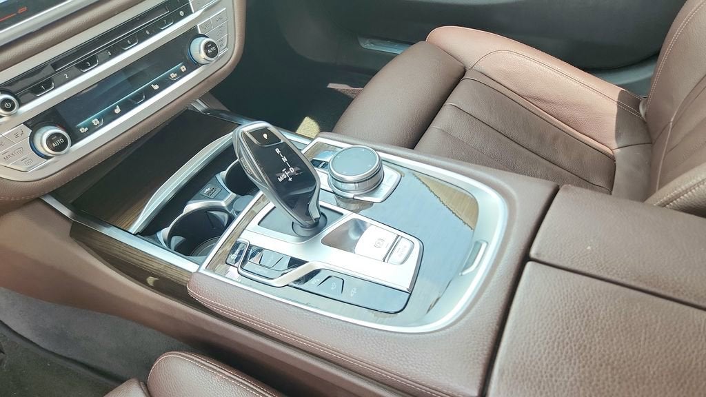 2020 BMW 7 Series 740i