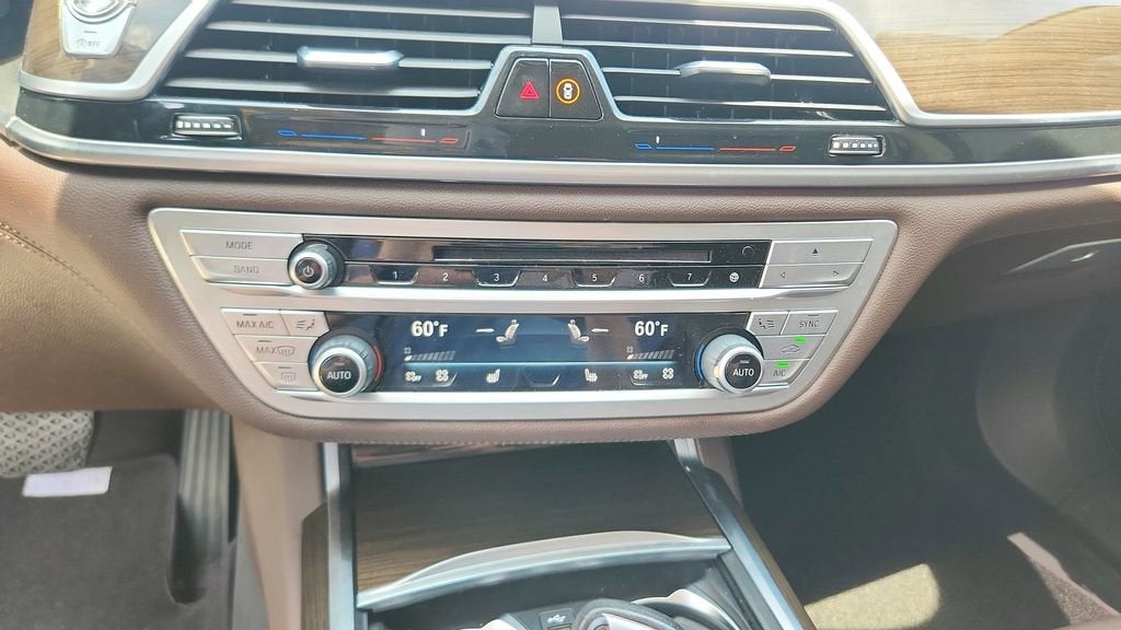 2020 BMW 7 Series 740i
