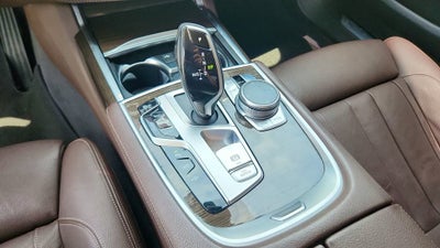 2020 BMW 7 Series 740i