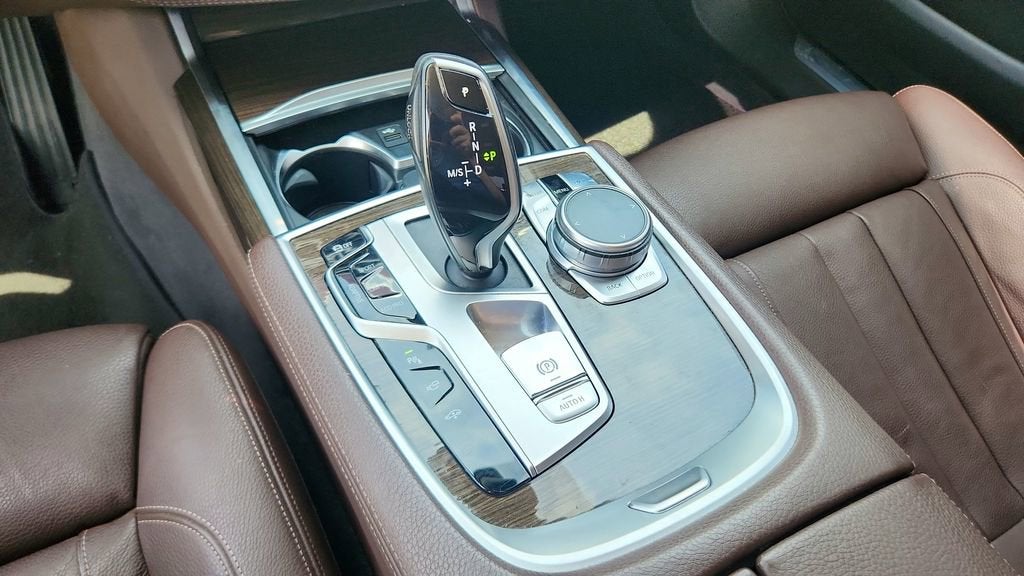 2020 BMW 7 Series 740i