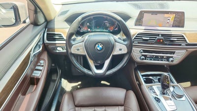 2020 BMW 7 Series 740i