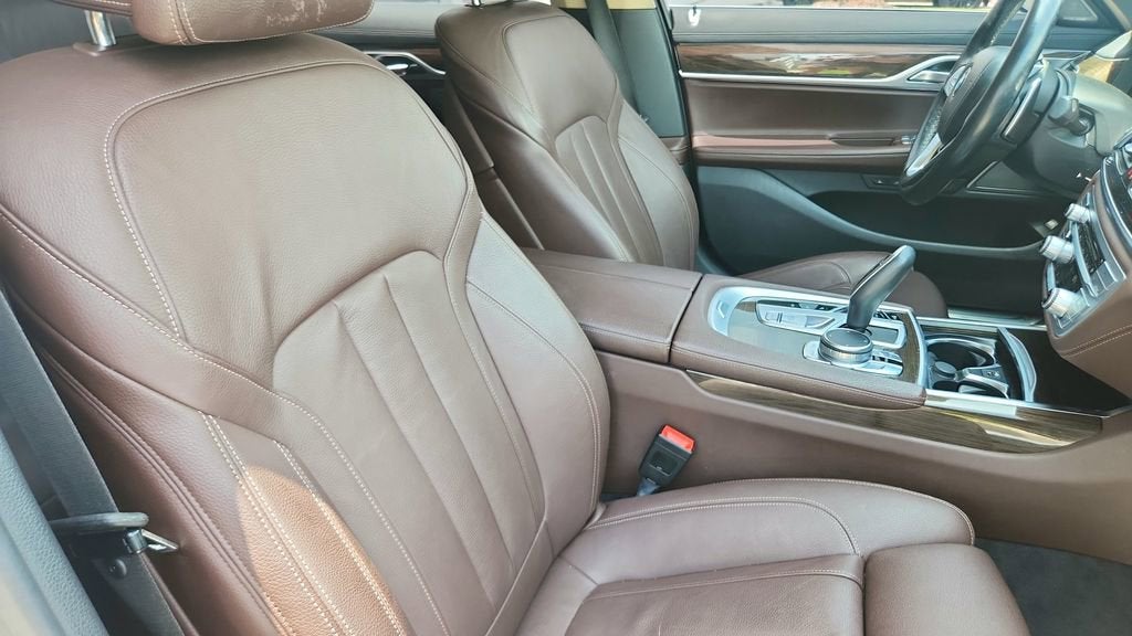 2020 BMW 7 Series 740i
